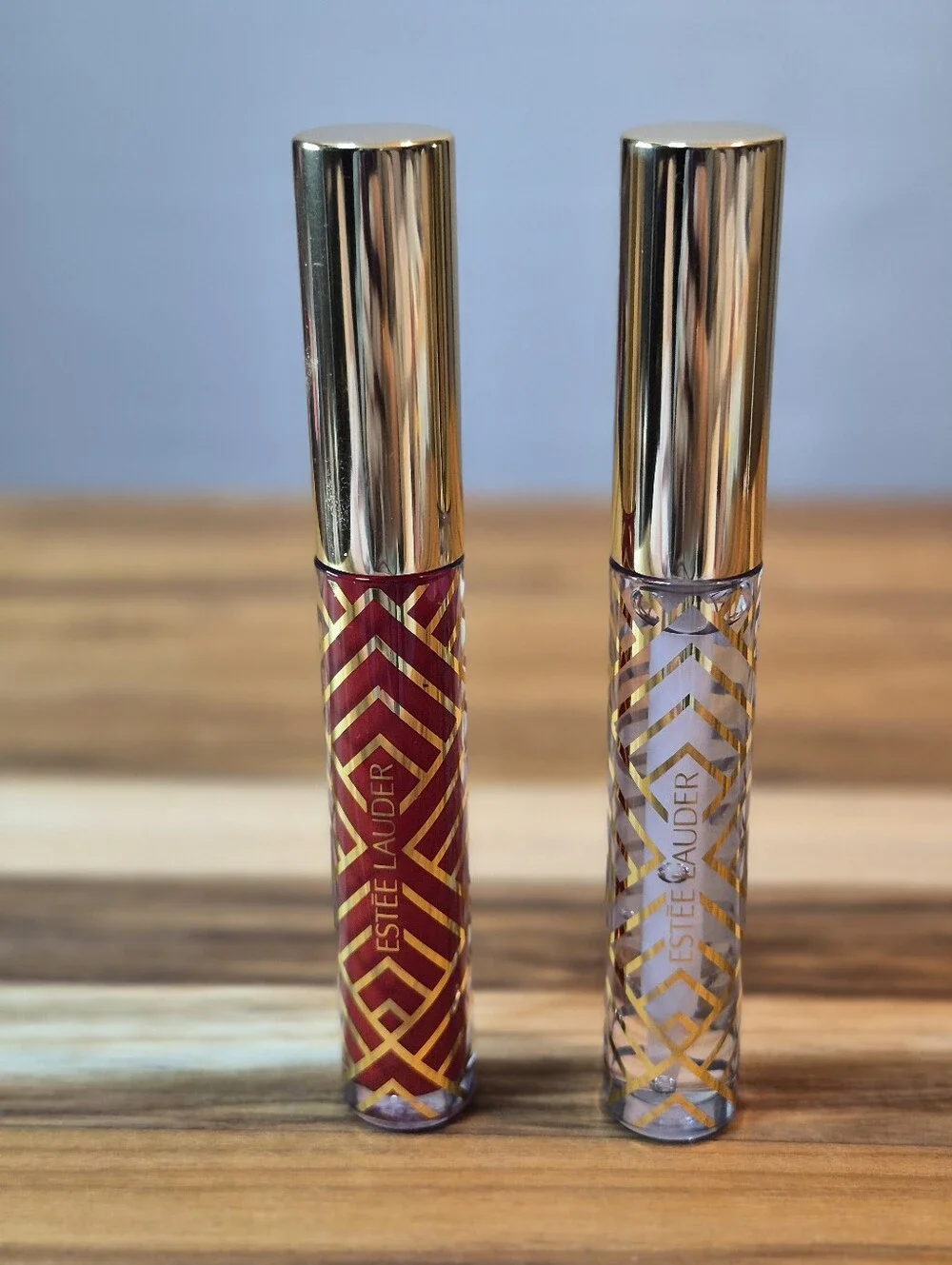 Estee Lauder 2-piece Ltd Ed Lip Gloss Set: Red Curtain & Crystal Ball, 2.7ml New